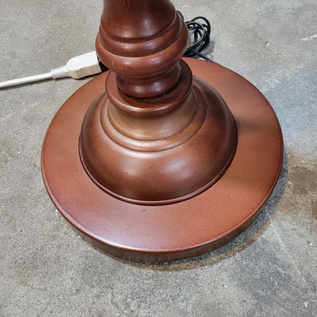 乳白のガラスシェードが可愛い☆ランプ スタンドライトアンティーク ヴィンテージ