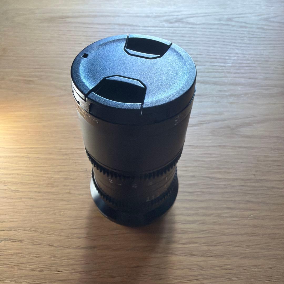 SIRUI 35mm T2.9 1.6x Anamorphic RFマウント