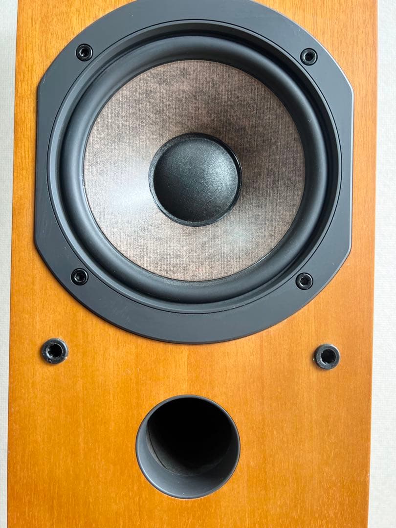 黒犬 ③ メルカリ便 ONKYO オンキョー　D-605F スピーカー