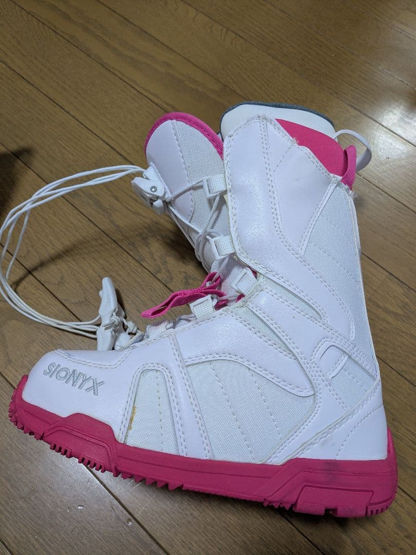 SIONYX ホワイト/ピンク　バイン ブーツセット　子供、レディース用