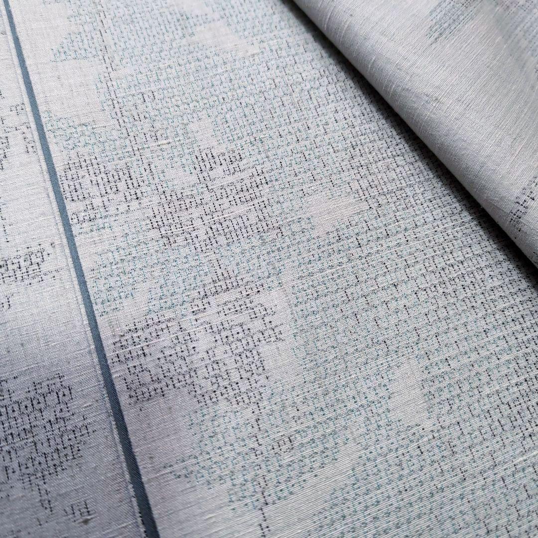 新品 未使用 正絹袷 本場結城紬 亀甲100 蔦の葉 シルエット 白結城 薄緑系