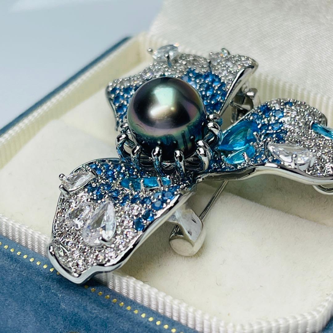 タヒチ　黑蝶真珠 南洋パール ブローチ　本真珠 ペンダント ピーコックグリーン