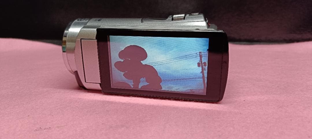 Y【中古品】JVCケンウッド　ビデオカメラ　Everio GZ-E780 銀色