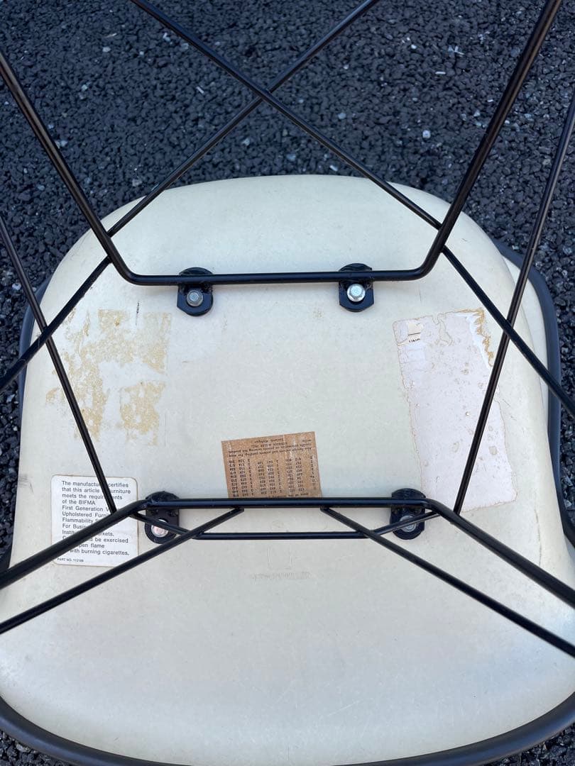 HermanMiller　ハーマンミラー　アームシェルチェア　ロッカーベース