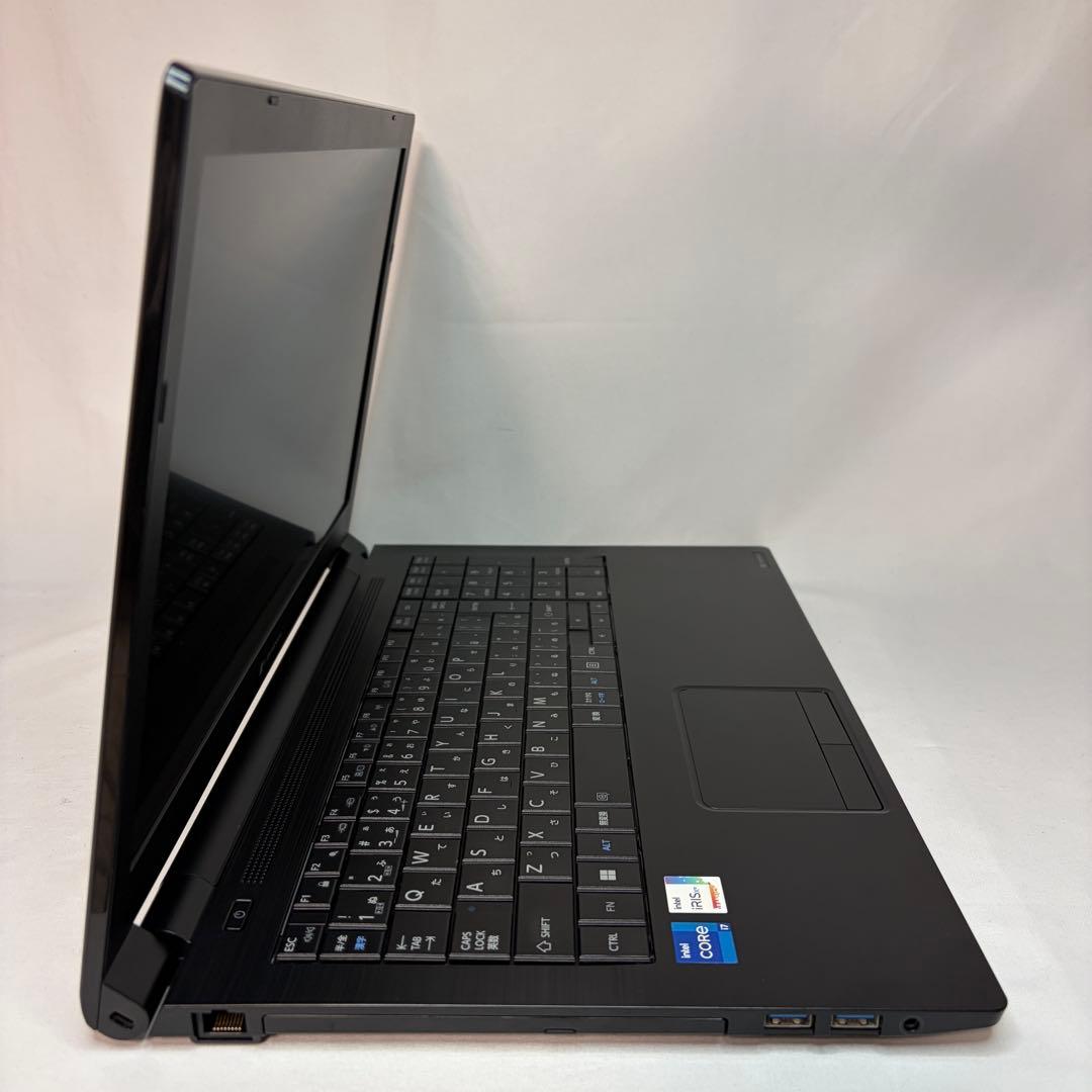 準美品 dynabook B65 11世代 i7 16GB 15.6型 フルHD