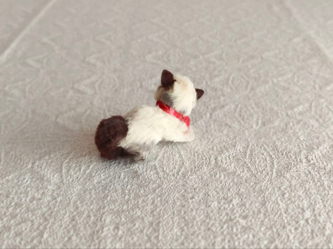 【suumaさま】vintage figure ୨୧ * 白茶 ふわふわ猫ちゃん