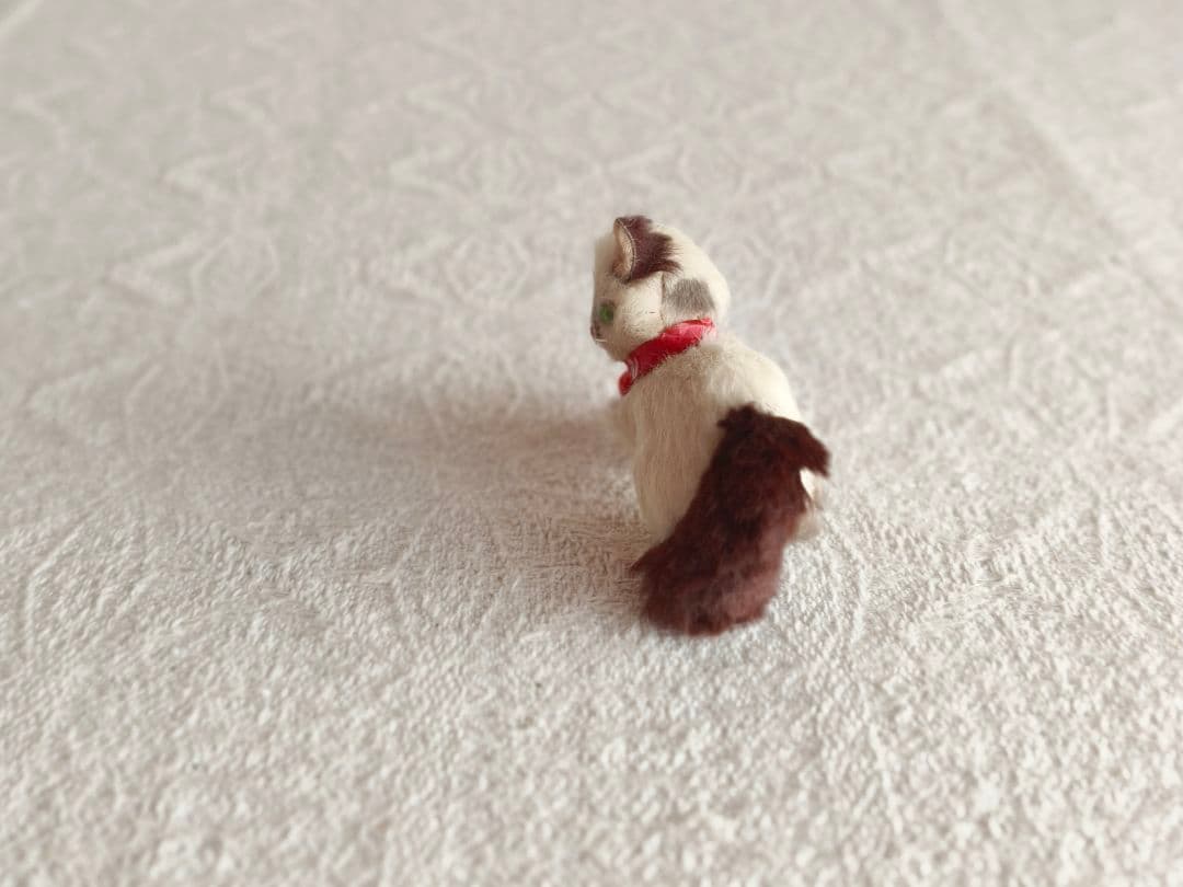【suumaさま】vintage figure ୨୧ * 白茶 ふわふわ猫ちゃん