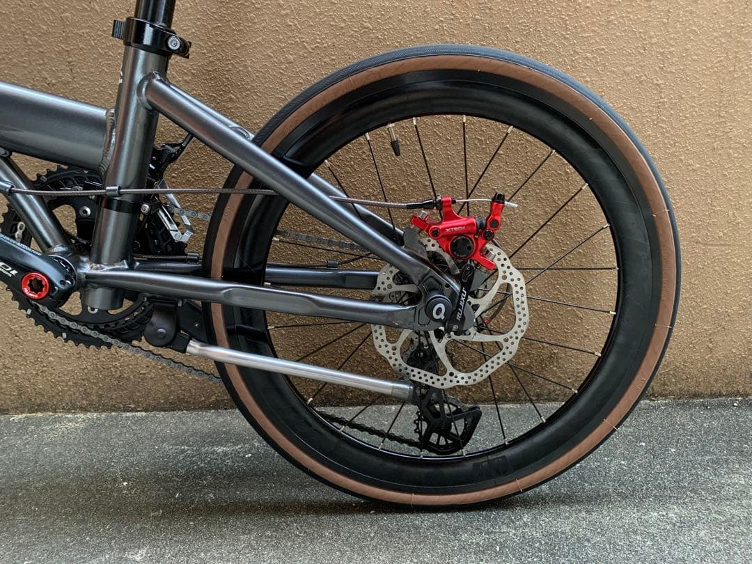 軽量★DAHON Vitesse★フルリメイク★セミ油圧ブレーキ、451ホイール