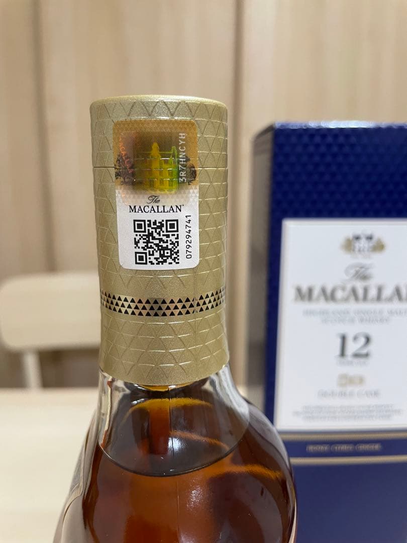 山崎　マッカランダブルカスク12年　グレンファークラス17年　デュワーズ18年