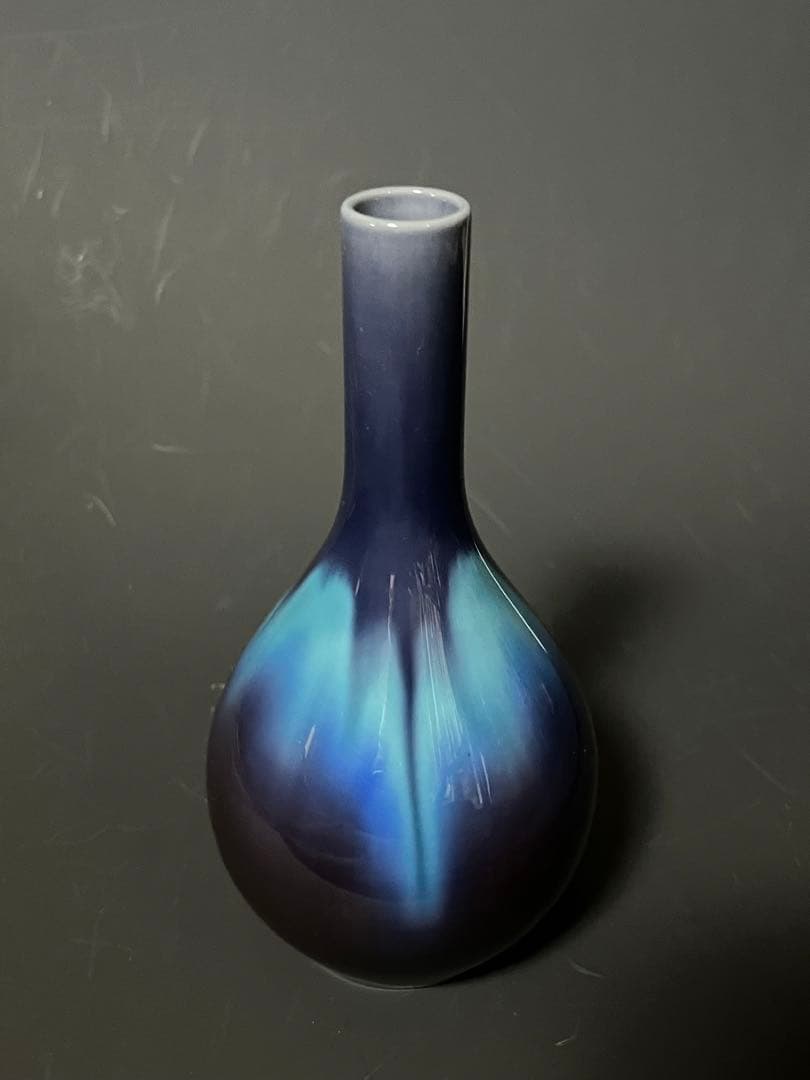 【徳上品】人間国宝三代徳田八十吉　未使用花生　美しく溶け合う青の芸術品