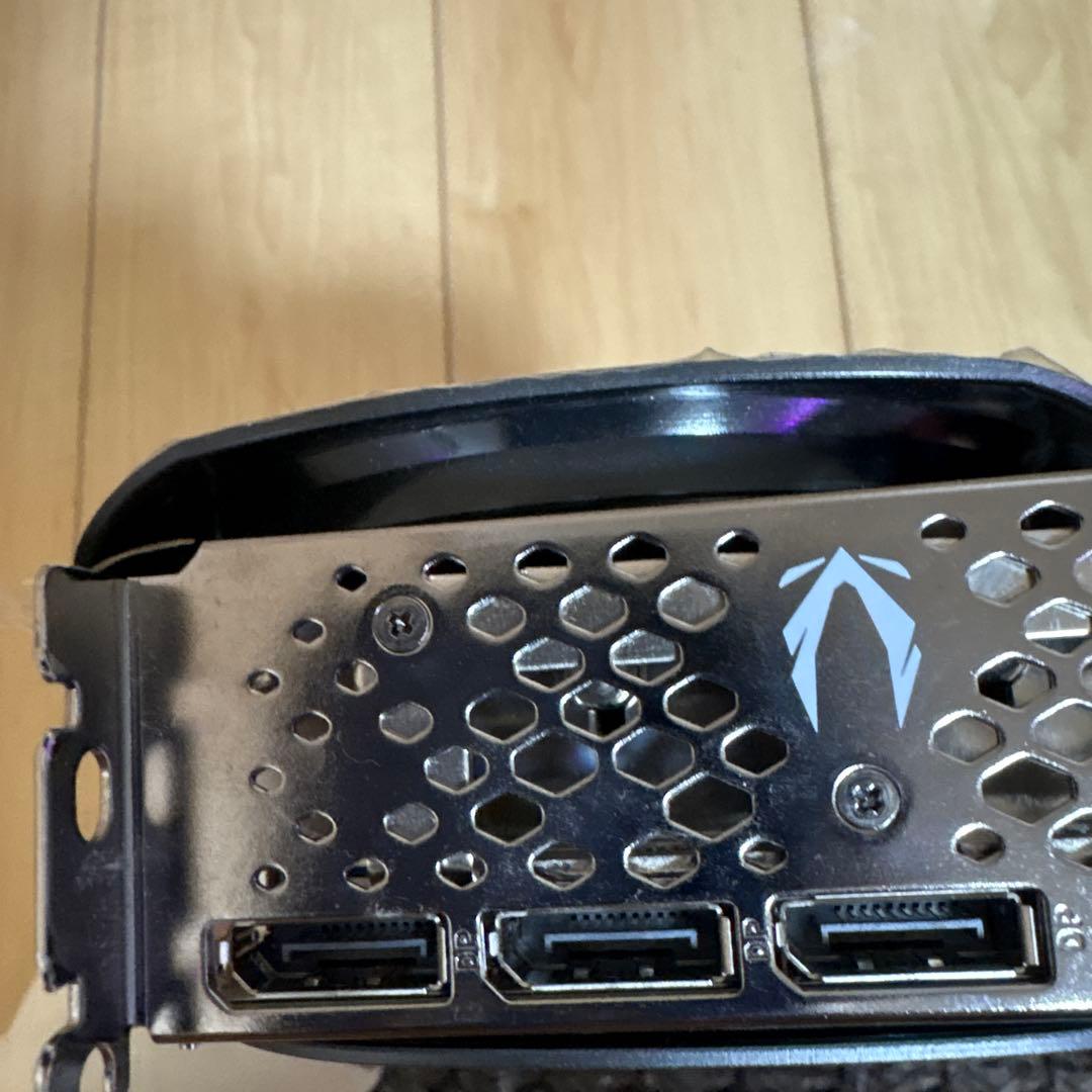 GeForce RTX4070TI スパイダーマンコラボモデル