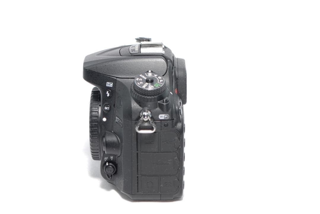 ✨Nikon D7200✨ダブルレンズ✨超望遠300mm✨高速連写✨一眼レフ