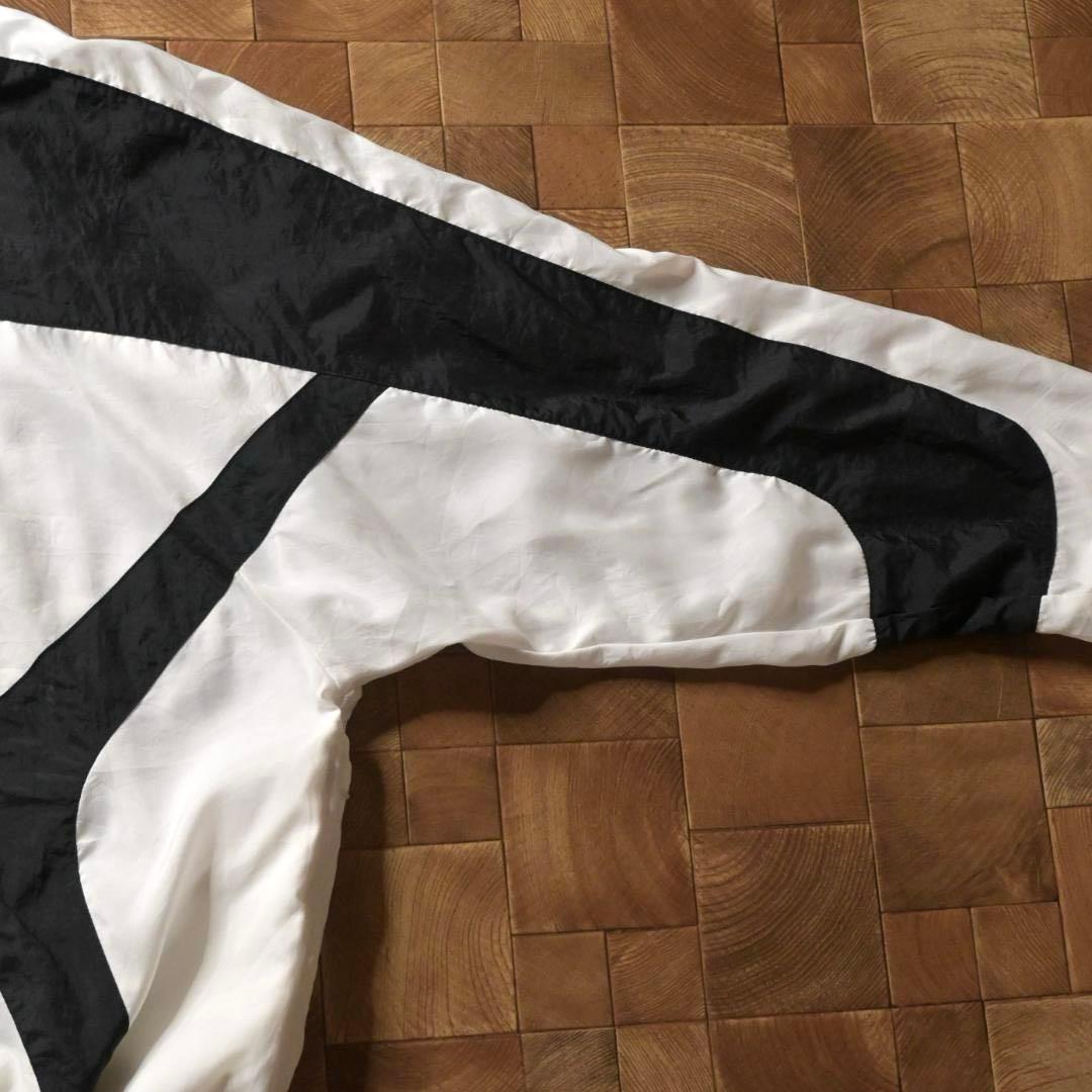 B*様 90s　ナイキ　企業ロゴ ナイロンジャケット　ホワイト　ブラック　白黒