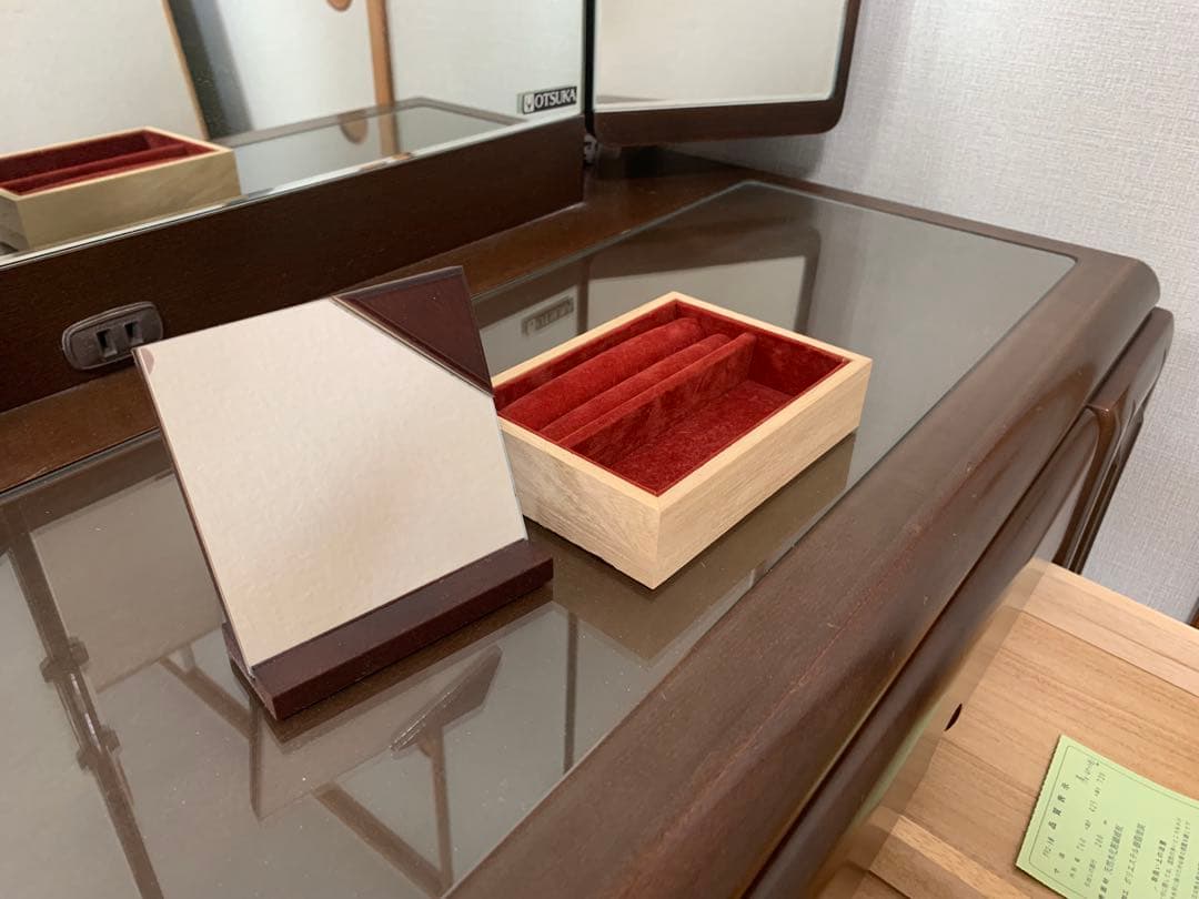 三面鏡ドレッサー