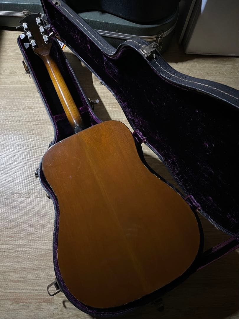 Gibson J-50 deluxe 1970〜1972年製