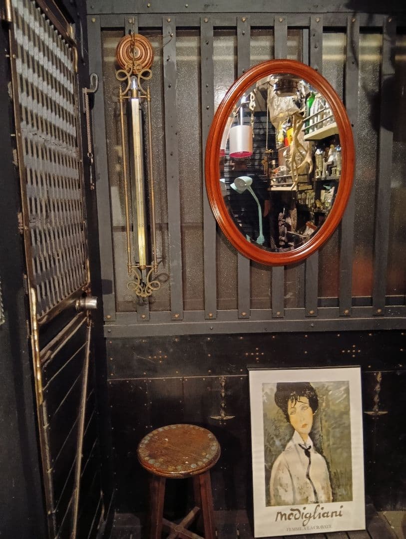 クラシックスタイル 木製壁掛け鏡 楕円形