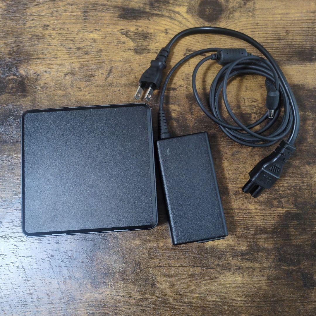 Intel NUC ミニパソコン BLKNUC7I7DNKE