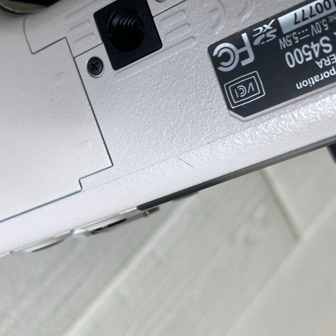 FUJIFLIM Finepix S4500 デジカメ 白 コンデジ 動作品