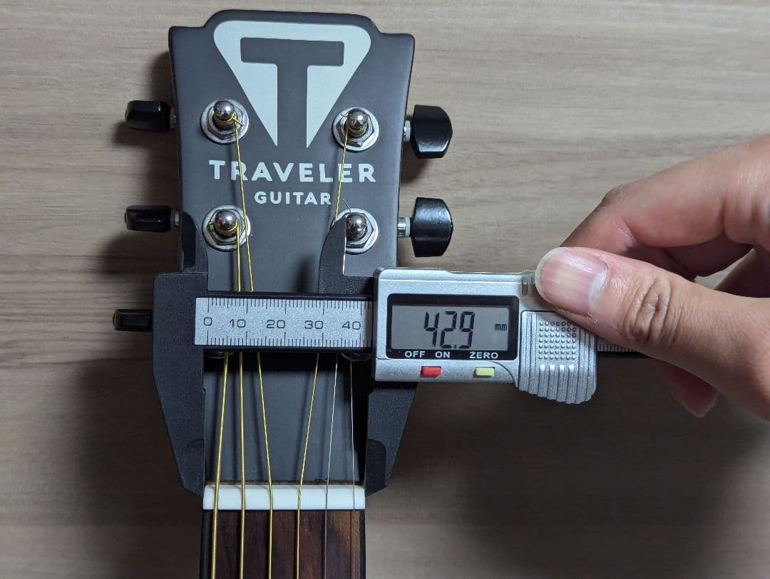 Traveler Guitar CS-10 ミニギター イングルマンスプルース