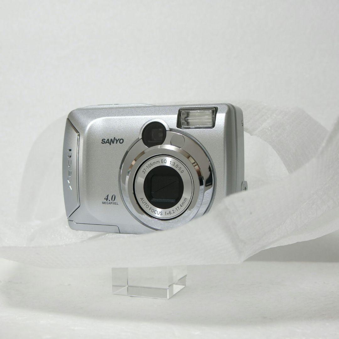 【新品未使用】サンヨー　Xacti DSC-S4　単３電池駆動　おまけ付