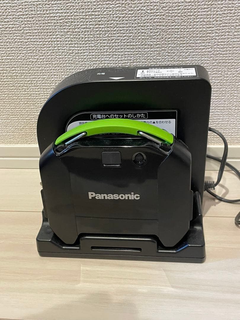 パナソニック ハイブリッド掃除機 サイクロン式　MC‐HS700G