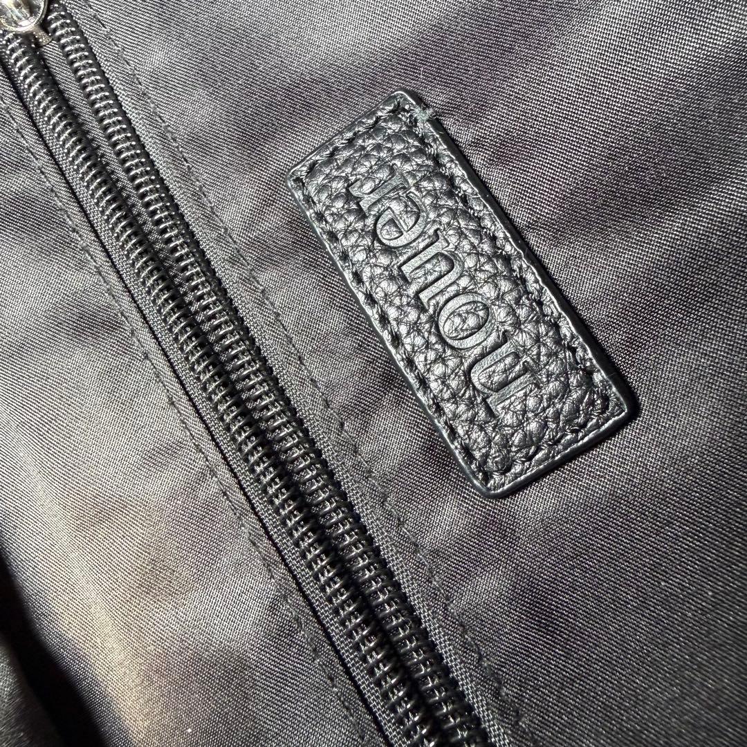 極美品 nouer 牛革ボディバッグ 黒 シボ革