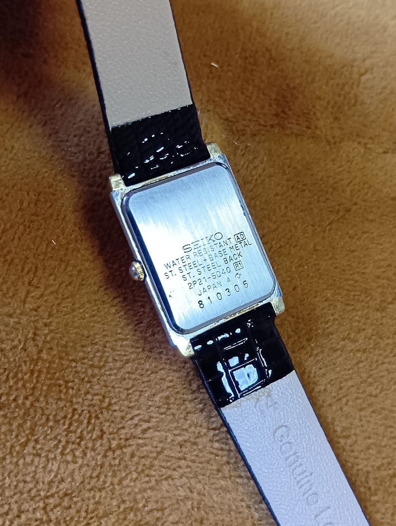 SEIKO レディース 時計 長方形 ホワイト