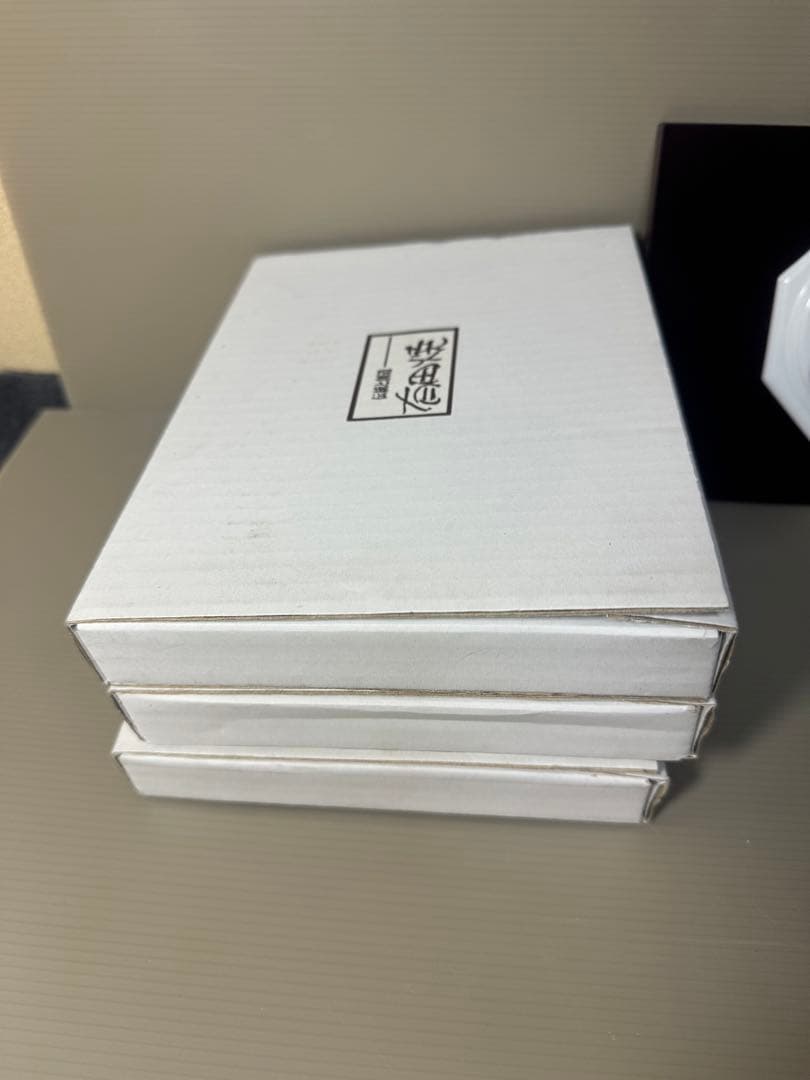 2338 有田焼　陶器の壁掛け　額　飾物　3客