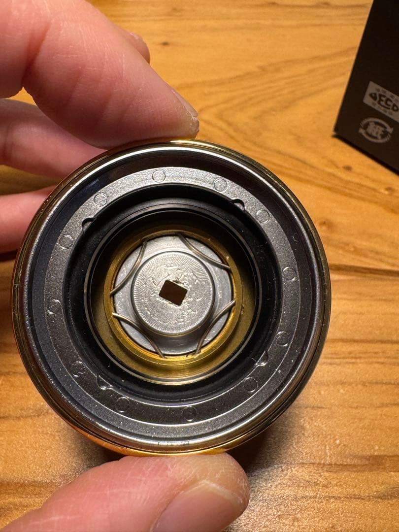 18ステラ STELLA 2500S スピニングリール