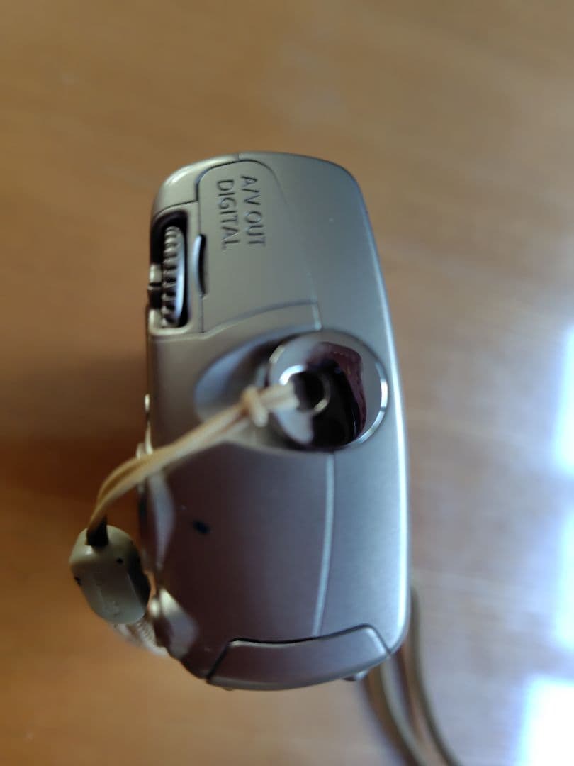 Canon IXY DIGITAL 810 IS バッテリー2個　充電器