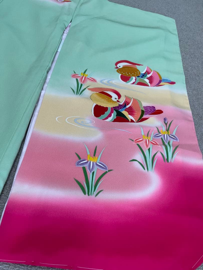 中古★美品　七五三　きものと長襦袢　2点　四つ身　C07