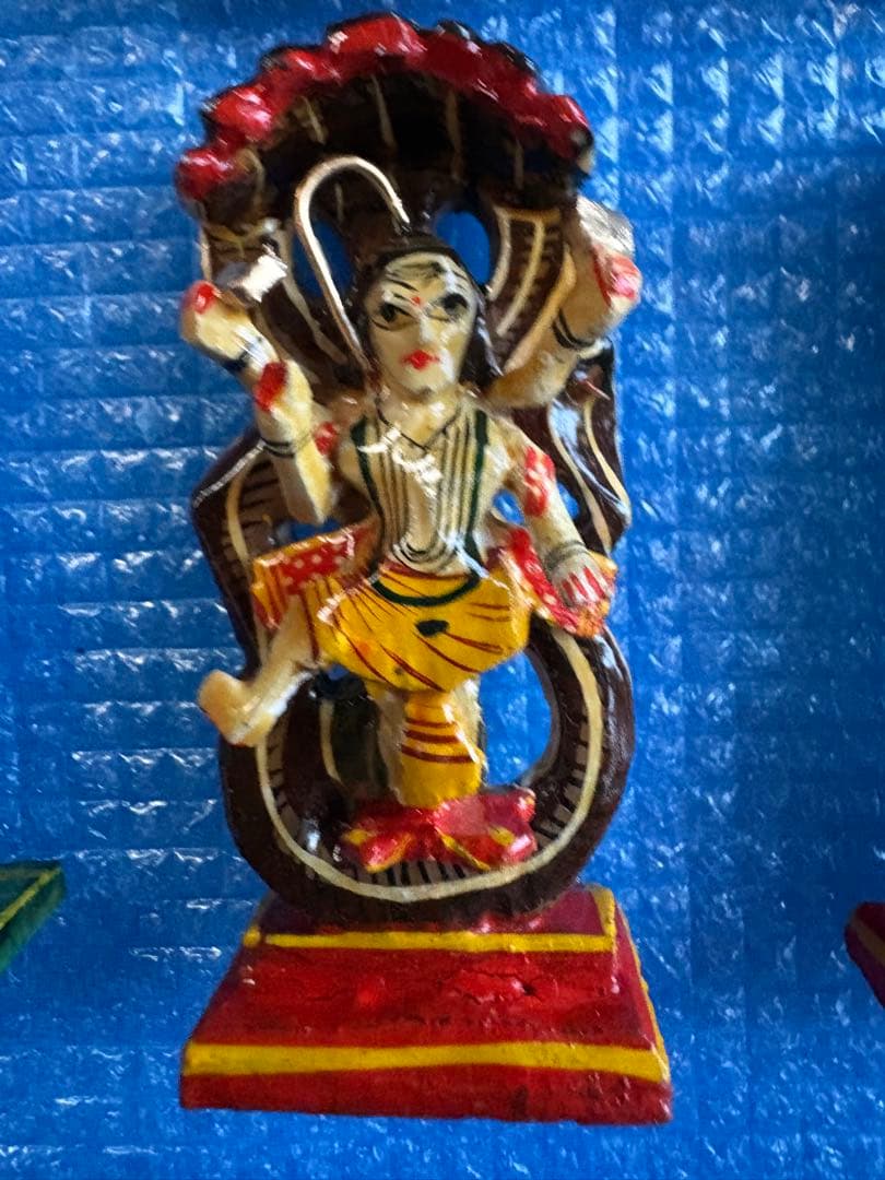 ヒンドゥー教の像　ビシュヌ　ハヌマーン　ドルガ　クリシュナ　ブラフマー