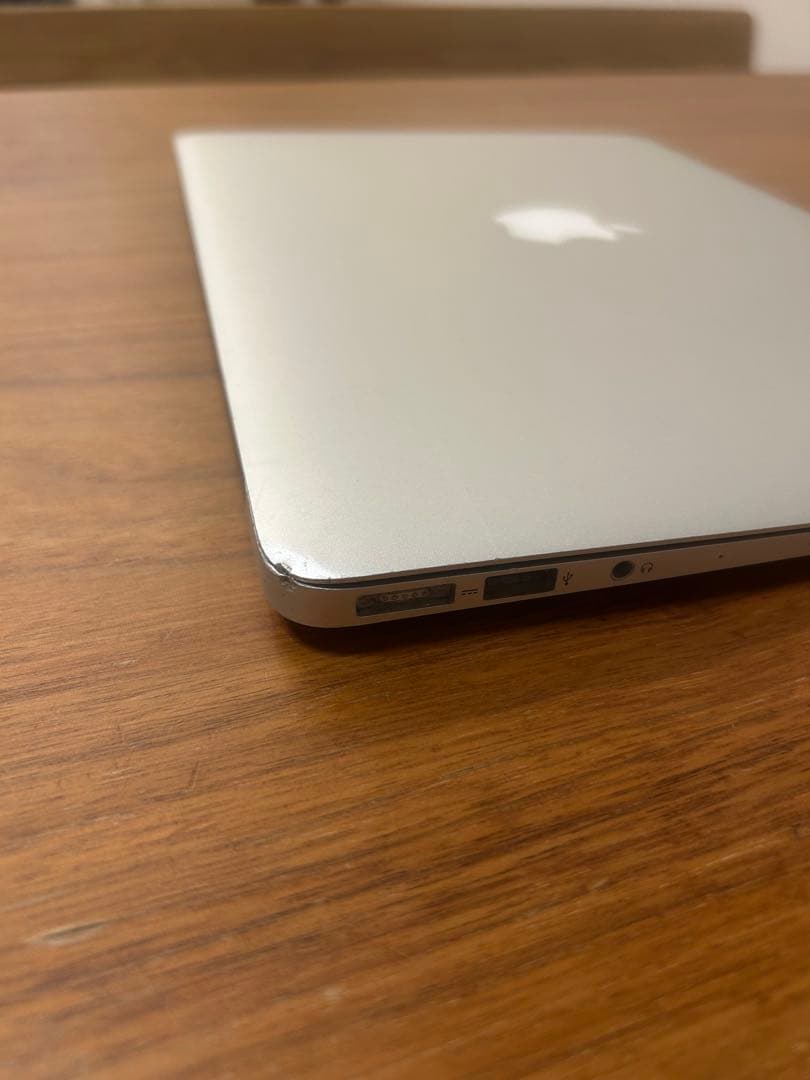 MacBook Air 2014 13インチ シルバー　充電器あり