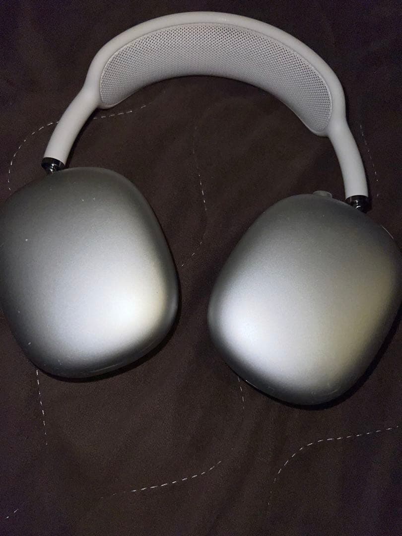 【中古】Airpods Max White （ケース付き）