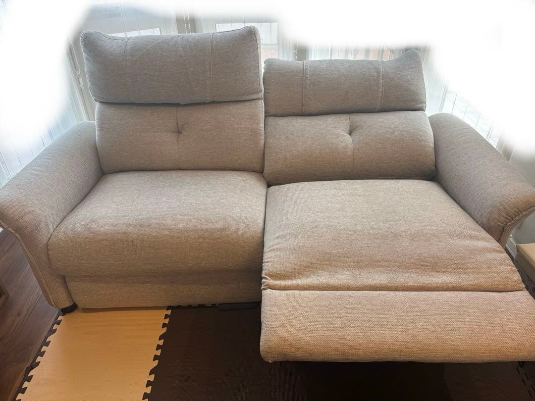 31日までの出品　ニトリ ピュール　3人掛け　電動リクライニングソファ　布
