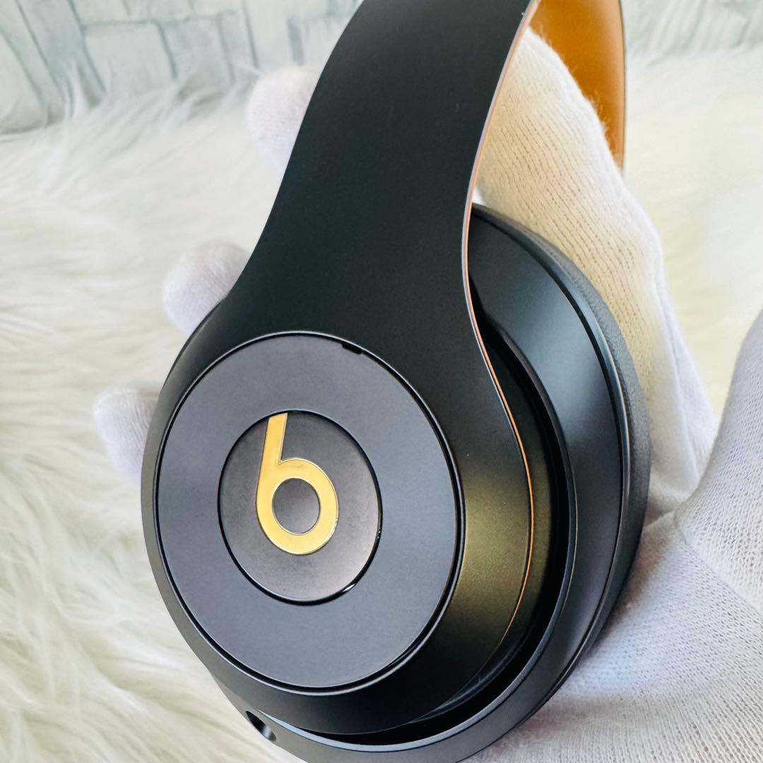 beats studio3wireless ワイヤレスヘッドホン　グレー