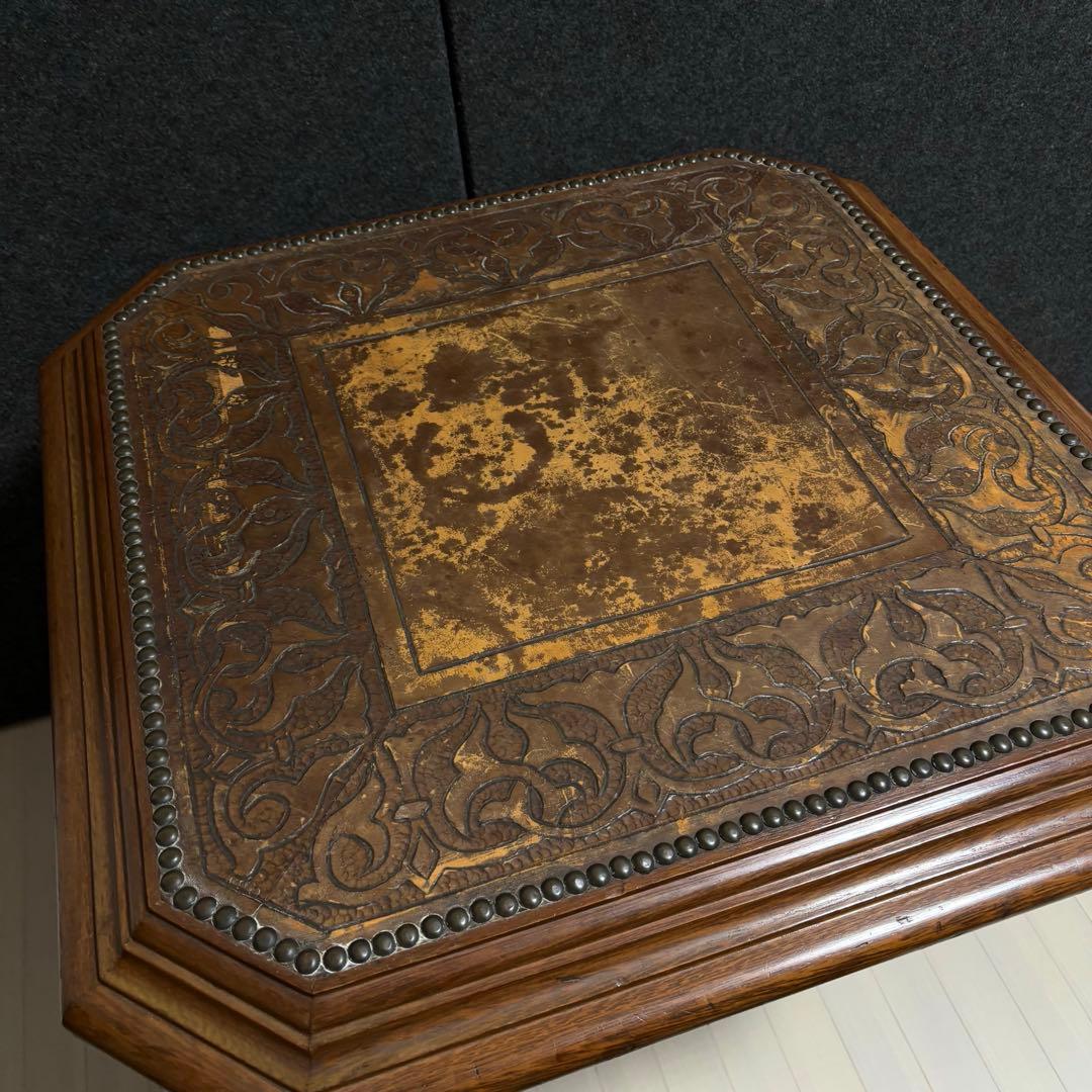 ブラジル製　西洋　アンティーク　サイドテーブル　ヴィンテージ　革張り　飾り台