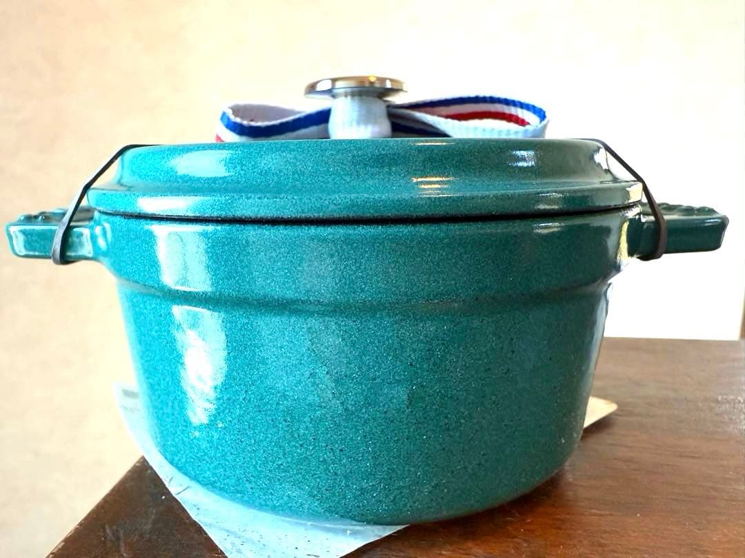 ストウブSTAUB完全限定希少廃盤色ミントココットラウンド１０ｃｍ新品生涯保証付