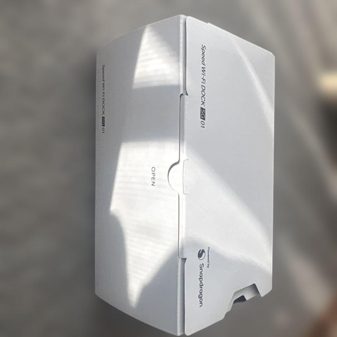 Speed Wi-Fi DOCK 5G SIMフリーモバイルルーター