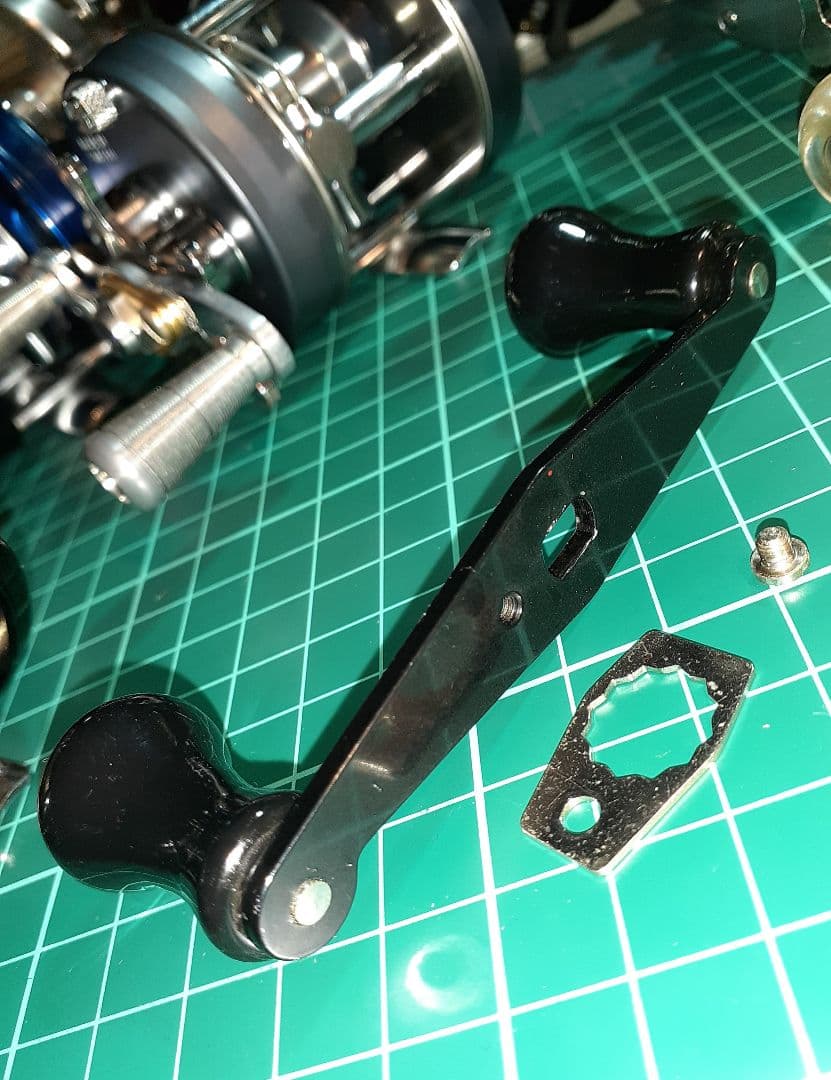 アブガルシア ABU アンバサダー１０００C ウッドノブハンドル仕様