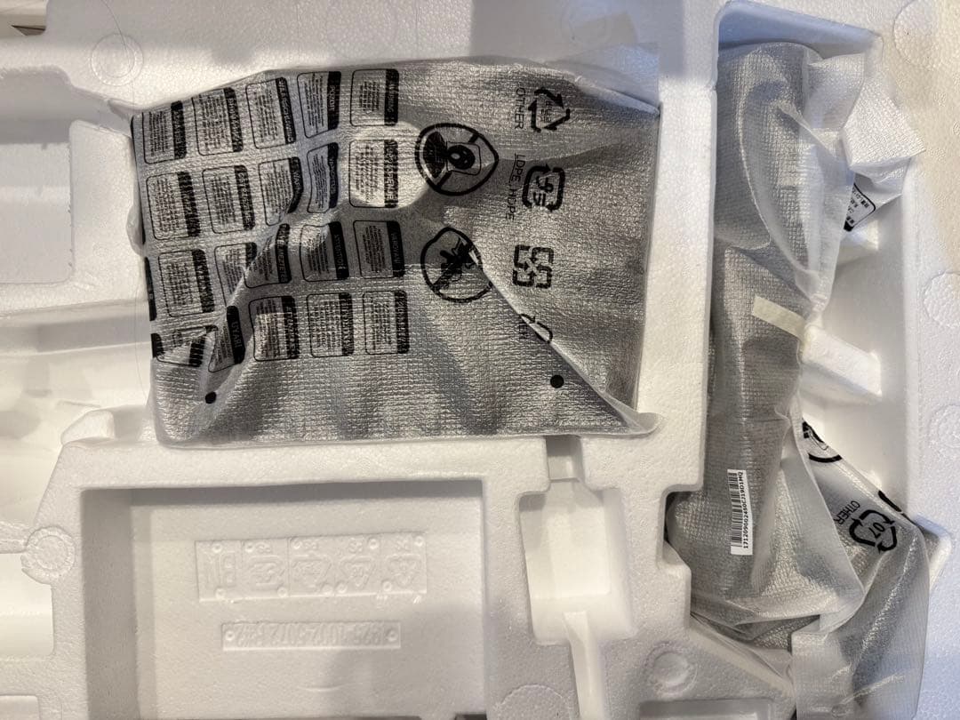 MSI ゲーミングモニター Optix MAG274QRF-QD 27型