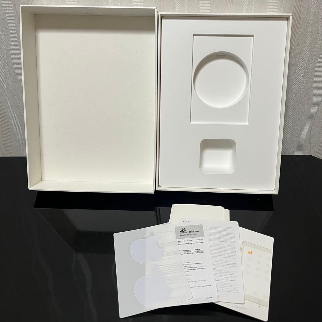 iPad 第5世代　Wi-Fi モデル　32GB シルバー