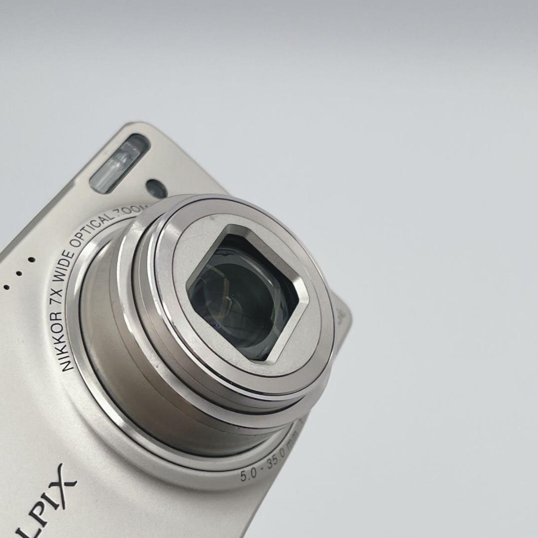 ジャンク　Nikon COOLPIX S6000 シルバー 7倍光学ズーム