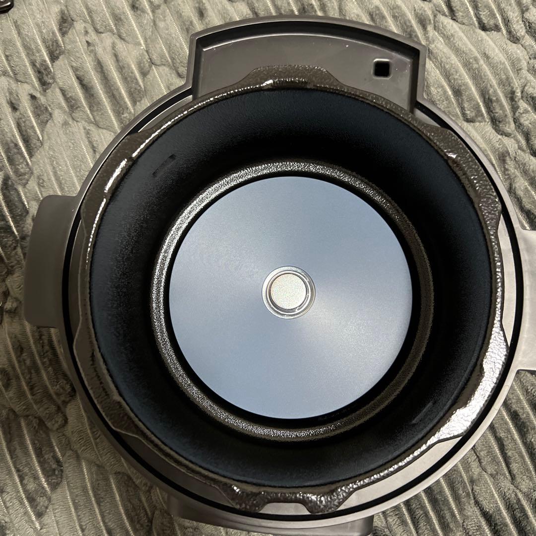 【新品未使用｜展示品】アイリスオーヤマ 電気圧力鍋 2025年式 4リットル 黒