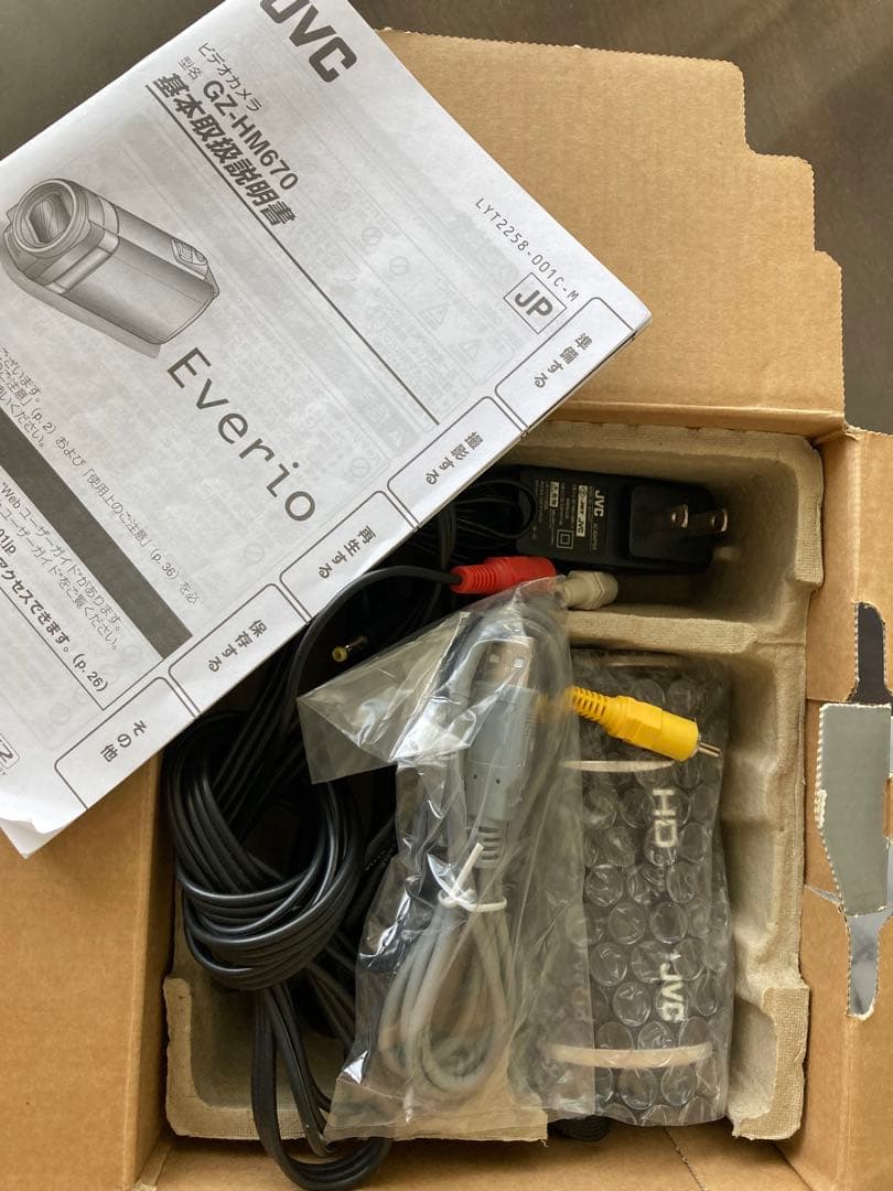 JVC Everio GZ-HM670ビデオカメラ