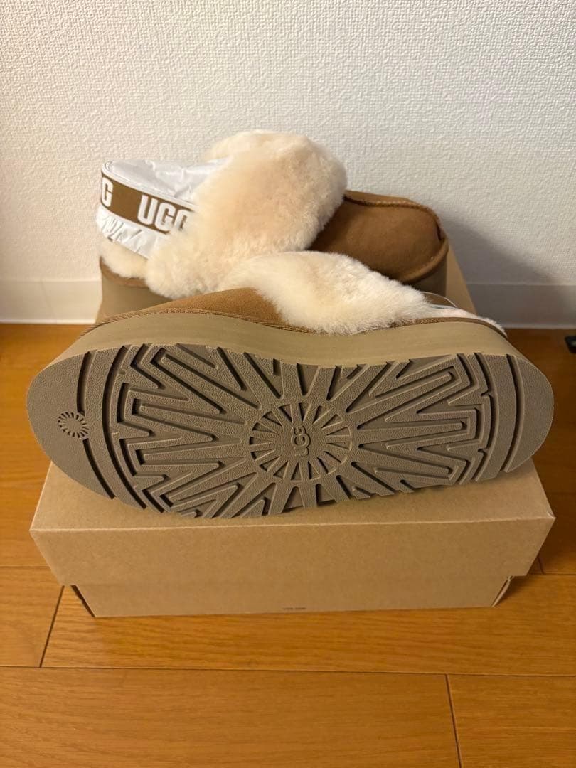 正規品⭐︎UGG FUNKETTE ファンケット　厚底　24cm