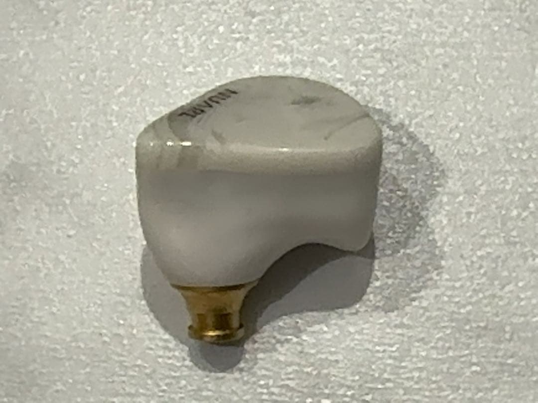 NUARL Inovatör 限定カラー　ホワイト・ポーセレン