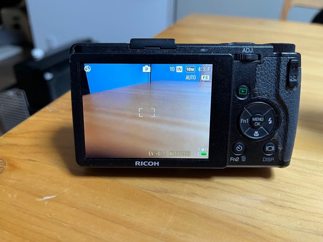 【中古品】RICOH GR DIGITAL IV （箱付き）ショット数5200回