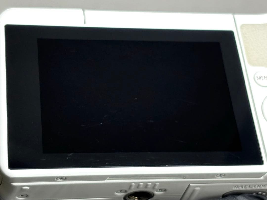 ✨極美品✨キャノン EOS M10❤️Wi-Fi&自撮◎❤️超小型軽量ミラーレス！