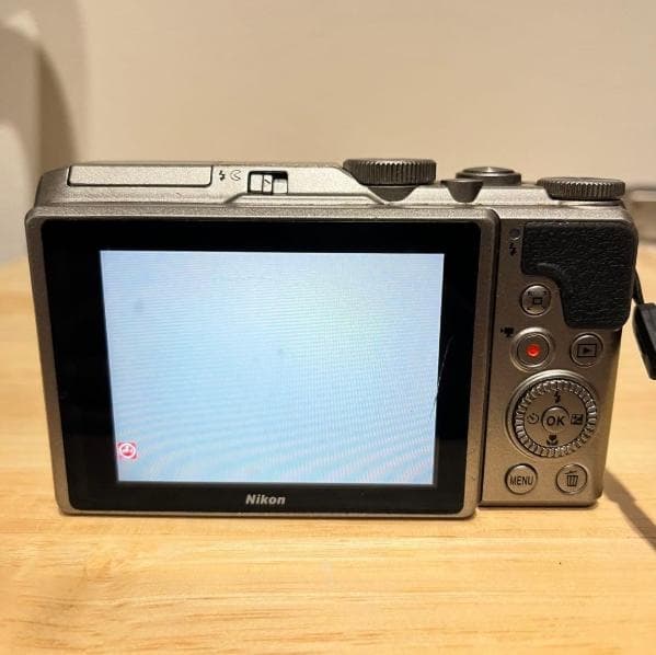 Nikon COOLPIX A900 シルバー コンパクトデジタルカメラ